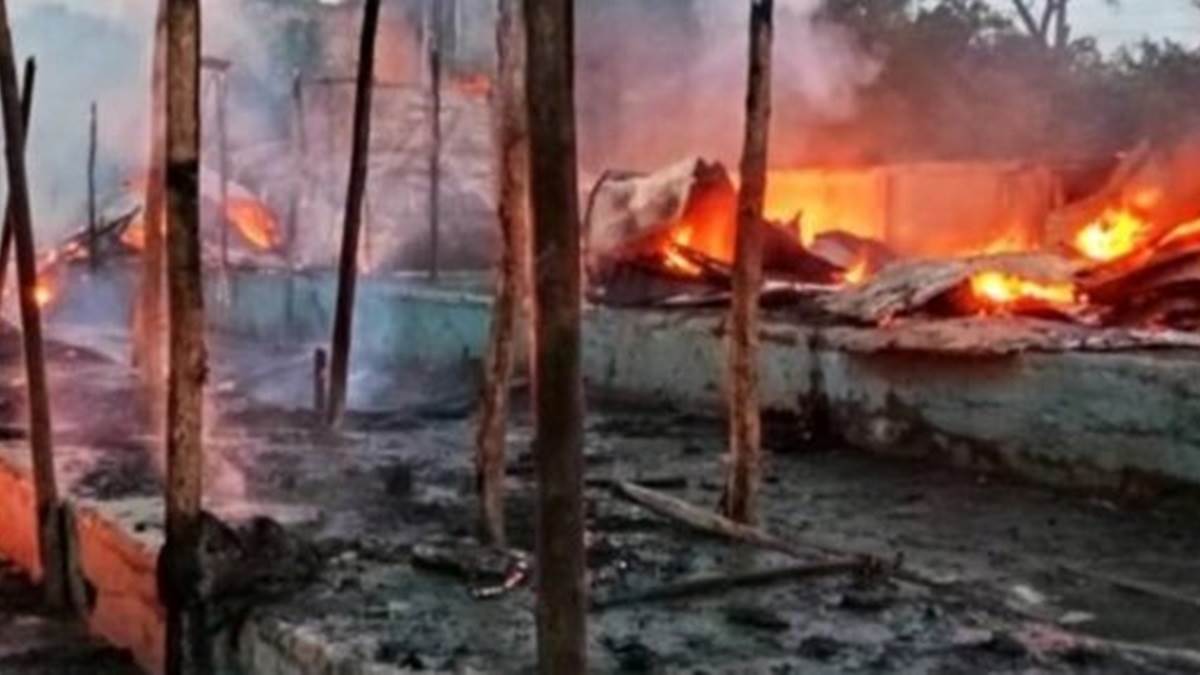 Chhattisgarh: बुधवारी बाजार में आग लगने से 55 से अधिक दुकाने जलीं, विधायक शैलेष पांडेय ने लिखा पत्र...