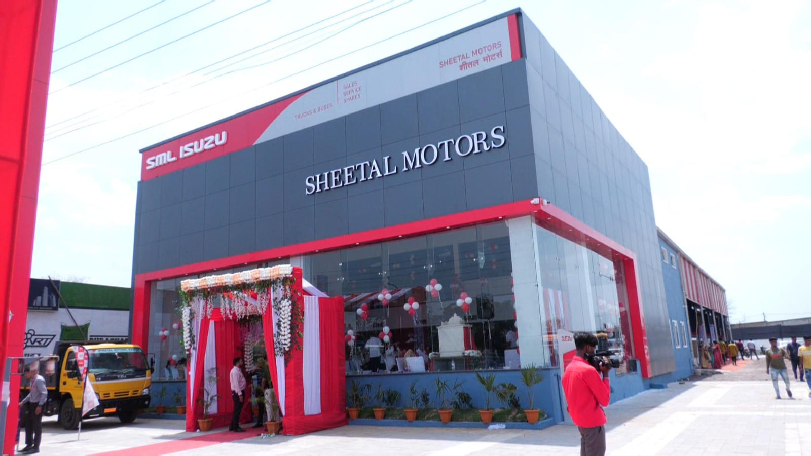 SML ISUZU Dealership : रायपुर में एसएमएल ईसुज़ू डीलरशिप का हुआ शुभारंभ