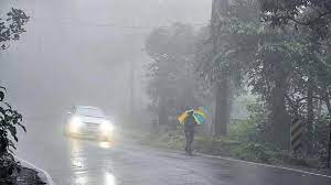 Raipur: प्रदेश में अगले 5 दिनों के लिए मौसम विभाग ने बारिश की चेतावनी दी, गरज चमक के साथ वज्रपात होने की संभावना...