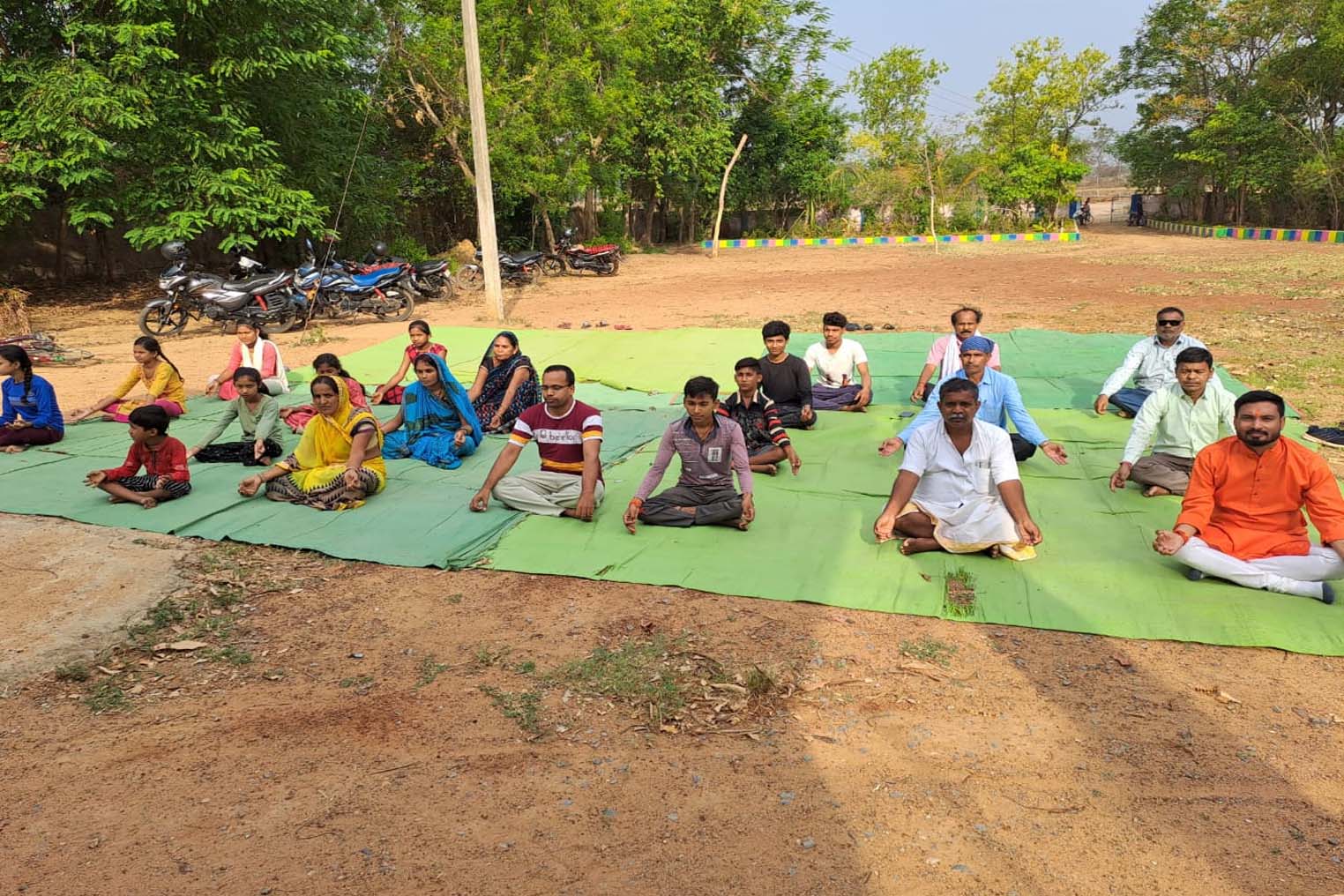 Chhattisgarh: प्राथमिक शाला सिर्रीखुर्द में मनाया गया अंतर्राष्ट्रीय योग दिवस...