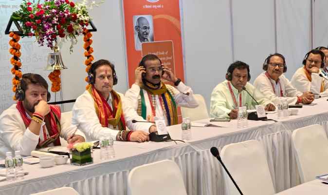 Raipur: तीन दिवसीय राष्ट्रीय अधिवेशन ‘‘राष्ट्रीय विधायक सम्मेलन’’ मुम्बई में शामिल हुए छत्तीसगढ़ के रायपुर पश्चिम विधायक विकास उपाध्याय
