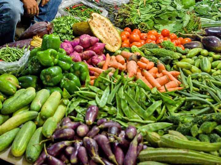 Chhattisgarh: फलों के बाद अब सब्जियों ने बिगाड़ा आम आदमी का बजट...