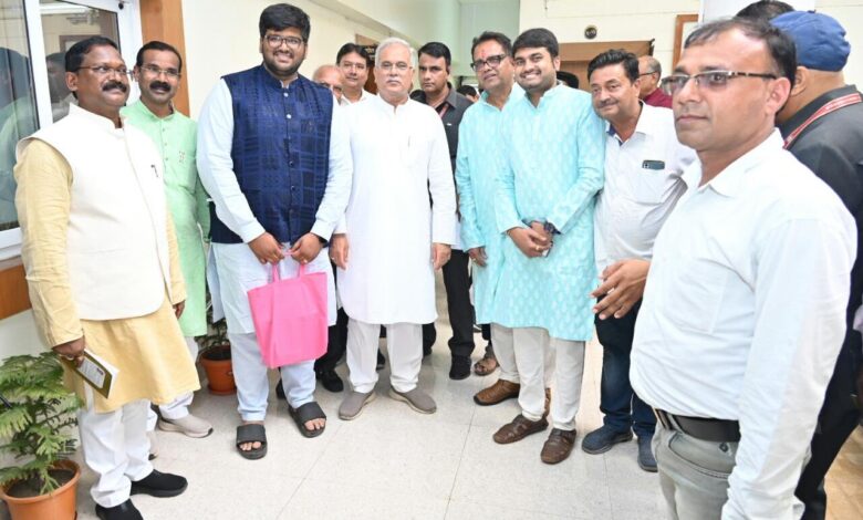 Raipur: मुख्यमंत्री को शिव महापुराण कथा में शामिल होने का मिला न्योता...