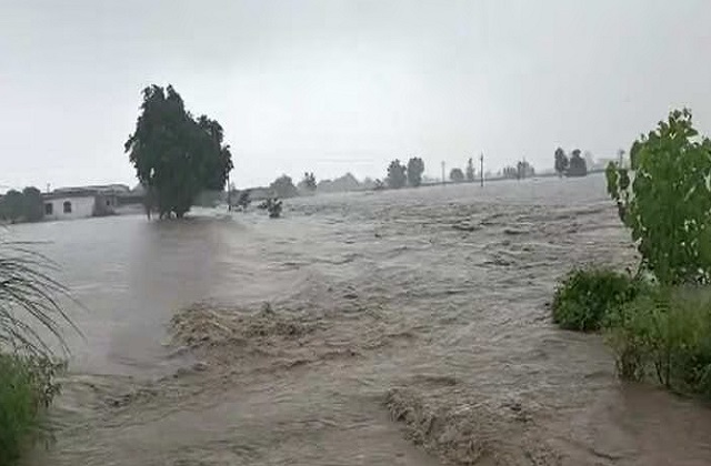 BIG NEWS: भारत समेत कई देशों में बाढ़ जैसे हालात, पहाड़ी क्षेत्रों में लैंडस्‍लाइड की घटनाएं बढ़ती जा रही हैं...