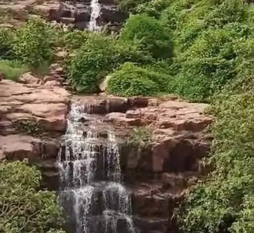 The beauty of this waterfall is attracting people, know what is special and where it is