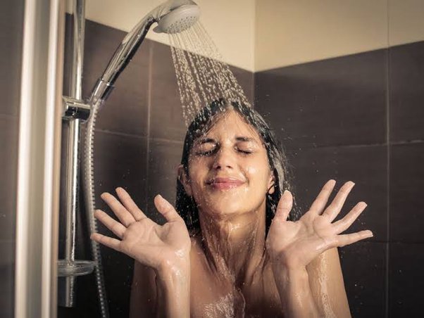 हफ्ते में हमें कितनी बार स्नान करना चाहिए? एक्सपर्ट ने जो जवाब दिया, जानकर आप भी दंग रह जाएंगे.