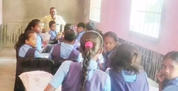 Headmaster thrashes, students withdraw TC in panic, school vacated