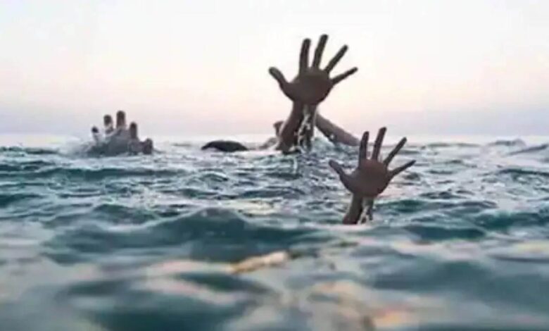 24 people lost their lives when the boat capsized, see full news: