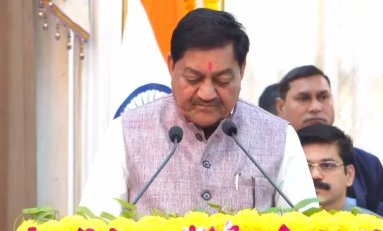 ली मंत्री पद की शपथ