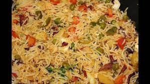 घर पर बनाये स्वादिस्ट वेज बिरयानी...