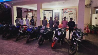नवा रायपुर की सड़कों पर स्टंट करते 16 बाइकर्स पकड़े गए, पुलिस ने की