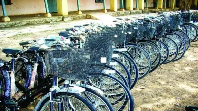 मंत्री बृजमोहन ने कहा कि अब 9वीं के, बालक-बालिकाओं "निशुल्क साइकिल"