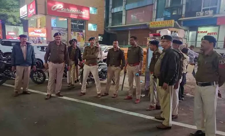 अपराधों की रोकथाम के लिए, रायपुर पुलिस ने चलाया बाइक पेट्रोलिंग अभियान...