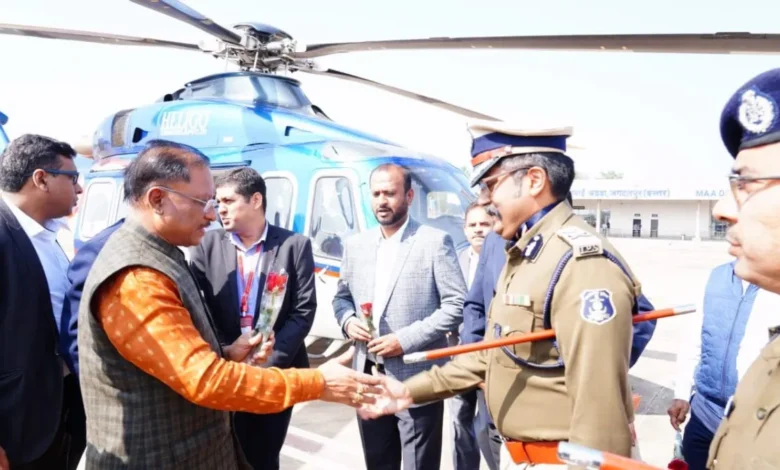 जगदलपुर के माँ दंतेश्वरी एयरपोर्ट पहुंचे, सीएम साय...