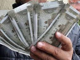 नौकर मालिक के घर से की 30 लाख पार, पढ़े पूरी खबर...