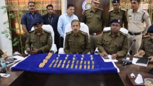 पुलिस ने चेकिंग के दौरान, जब्त किये, 4 करोड़ 80 हजार के सोने के बिस्कीट...