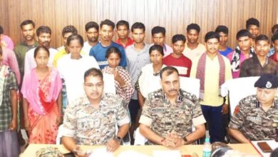 BIG BREAKING NEWS: बीजापुर में नक्सल संगठन को छोडक़र 30 नक्सलियों ने किया आत्मसमर्पण...