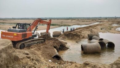 Chhattisgarh: अवैध रेत परिवहन के लिए बने अस्थायी पुल को प्रशासन ने किया ध्वस्त, पढ़े पूरी खबर...