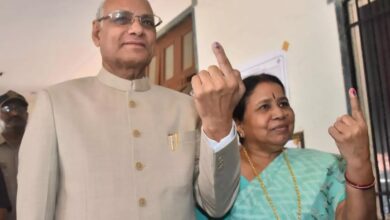 मुंबई में राज्यपाल रमेश बैस ने किया मतदान...