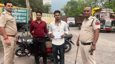 Chhattisgarh: बाइक चालक हो तो ये चीज़ घर से लेकर निकले, नहीं लिया तो पुलिस काटेगी चालान, 265 लोगों का कटा चालान...