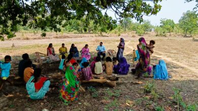 Chhattisgarh: महतारी वंदन योजना में 6 हितग्राही को किया लाभान्वित, आंगनबाड़ी केंद्र नाचनबाय एवं आंगनबाड़ी केंद्र मांडबाय में लोगों के बीच लगाई चौपाल...