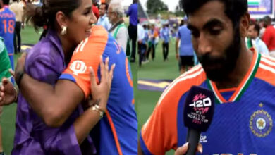 भारतीय टीम के ख़ुशी का ठिकाना नहीं, वर्ल्ड कप जीतने के बाद, महिला एंकर को लगाया गले, वायरल हुआ वीडियो