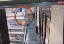 Chhattisgarh: हाउसिंग बोर्ड कार्यालय में कार्य कर रहे, कर्मचारी ने की चौथे मंजिल से कूदकर खुदकुशी, देखे वीडियो...