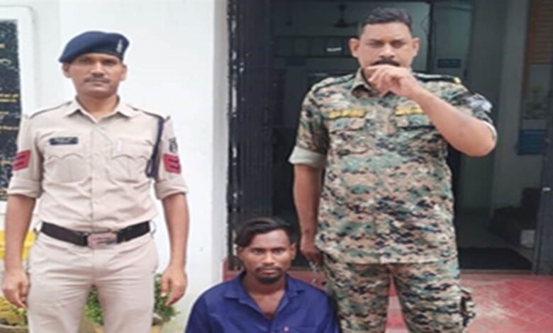 Chhattisgarh: बालिका को घर से भगा कर ले जाने वाला युवक को, पुलिस ने किया जम्मू कश्मीर से गिरफ्तार...