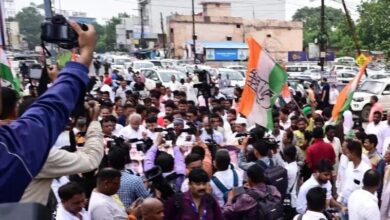 RAIPUR: विधायक देवेंद्र यादव की गिरफ्तारी के विरोध में प्रदेश के सभी जिलों में कांग्रेस रही प्रदर्शन...