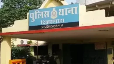 Chhattisgarh: अधिकारी के बेटे ने की, युवती की अश्लील फोटो वायरल, अधिकारी ने बेटे को बताया साइको...