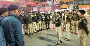 रायपुर SSP संतोष सिंह की सख्त कार्रवाई: रोड पर रातभर पुलिस ने की चेकिंग, ड्रंक एंड ड्राइविंग और संदिग्धों पर बड़ी कार्रवाई...