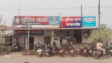 पार्किंग को लेकर अवंती विहार में देर रात जमकर बवाल, 4 युवकों की गुंडई, पीड़ित पर मिर्ची पाउडर भी डाला..