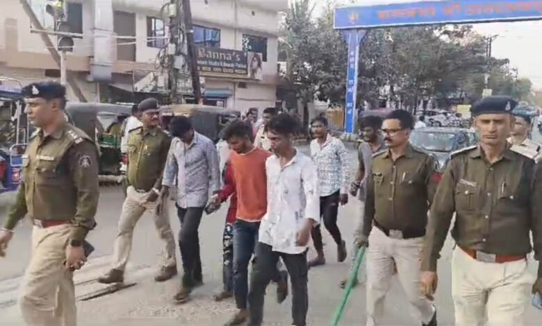 बिलासपुर में चाकूबाजों पर पुलिस की बड़ी कार्रवाई, 7 आरोपी गिरफ्तार…