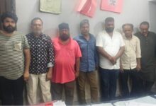 RAIPUR BREAKING: राजधानी के इस इलाके में चल रहा था हाई-प्रोफाइल जुआ, 10 जुआरी गिरफ्तार समेत लाखों की नगदी जब्त...