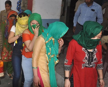 CG NEWS: सेक्स रैकेट का हुआ पर्दाफश, संचालिका सहित 4 ग्राहक गिरफ्तार