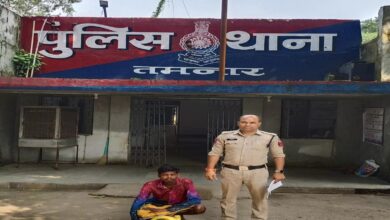 CG News: अवैध शराब पर कार्रवाई, राजधानी के उरबा में 6 लीटर अवैध महुआ शराब के साथ तस्कर गिरफ्तार...