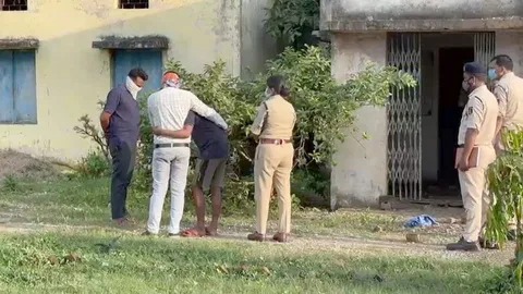 बिलासपुर के खंडहर स्कूल में मिली 13 साल के मासूम बच्चे की लाश, 15 दिनों से था लापता...