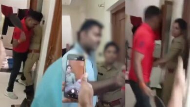 Lady Police Sex with Constable Boyfriend: लेडी कांस्टेबल रंगे हाथों बॉयफ्रेंड संग पकड़ी गई, पुलिसकर्मी पति ने 112 पर दी सूचना...