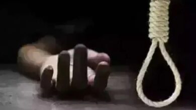 रायपुर पुलिस लाइन में हेड कॉन्स्टेबल ने फांसी लगाकर दी जान, जांच में जुटी पुलिस...