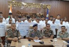 सुकमा में 33 लाख के इनामी समेत 20 नक्सलियों ने किया आत्मसमर्पण, 9 महिलाएं भी शामिल...