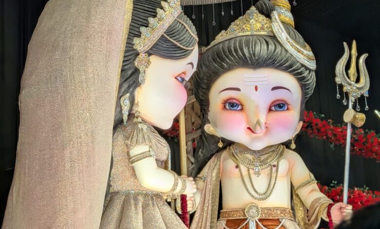रायपुर लाखेनगर गणेशोत्सव विवाद: भगवान गणेश की प्रतिमा पर आपत्ति, अश्लील डांस के आरोप में समिति संचालक पर FIR दर्ज...