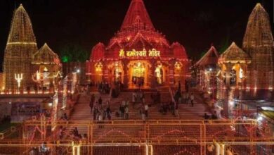 नवरात्र 2025: माँ बम्लेश्वरी धाम में सजा दरबार, डोंगरगढ़ में उमड़े भक्तों की भीड़