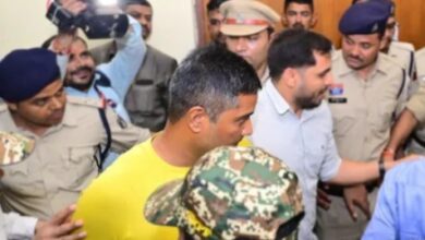 छत्तीसगढ़ शराब घोटाला: ईडी गिरफ्तारी के बाद अब EOW ने चैतन्य बघेल को 13 दिन की रिमांड पर लिया, दीपेन चावड़ा और अवधेश यादव की गिरफ्तारी की तैयारी जारी....