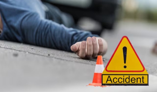 टाटा सफारी और स्कूटी की भीषण टक्कर में जनपद पंचायत उपाध्यक्ष के पति की मौत, एक गंभीर घायल...