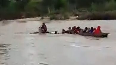 सूरजपुर: डूबती नाव देख ग्रामीणों ने जान पर खेलकर बचाई लोग की जान...