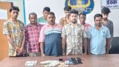 जंगल में जुआ खेल रहे 9 जुआरी गिरफ्तार, धमतरी पुलिस की बड़ी कार्रवाई...