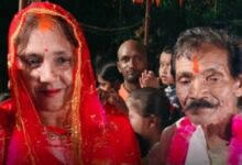 70 साल के बुजुर्ग और 30 साल की युवती का अनोखा प्रेम विवाह, बाजे-गाजे के साथ चढ़े सात फेरे...