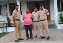 कांकेर में फर्जी अधिकारी गिरफ्तार: सरकारी नौकरी के नाम पर 45 लाख की ठगी, 3 साल से था फरार...