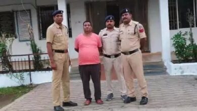 कांकेर में फर्जी अधिकारी गिरफ्तार: सरकारी नौकरी के नाम पर 45 लाख की ठगी, 3 साल से था फरार...