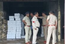 भिलाई में खेल परिसर के भीतर खुली शराब दुकान, विरोध कर रहे कांग्रेस पार्षद भूपेंद्र यादव गिरफ्तार — स्थानीयों में आक्रोश...